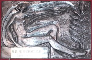 AVIA_Premi4